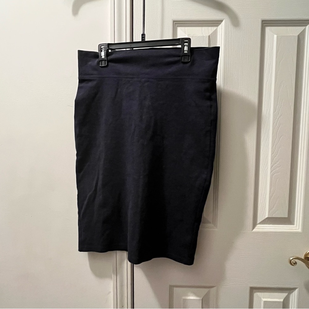 Labijou pencil skirt, size M, color black